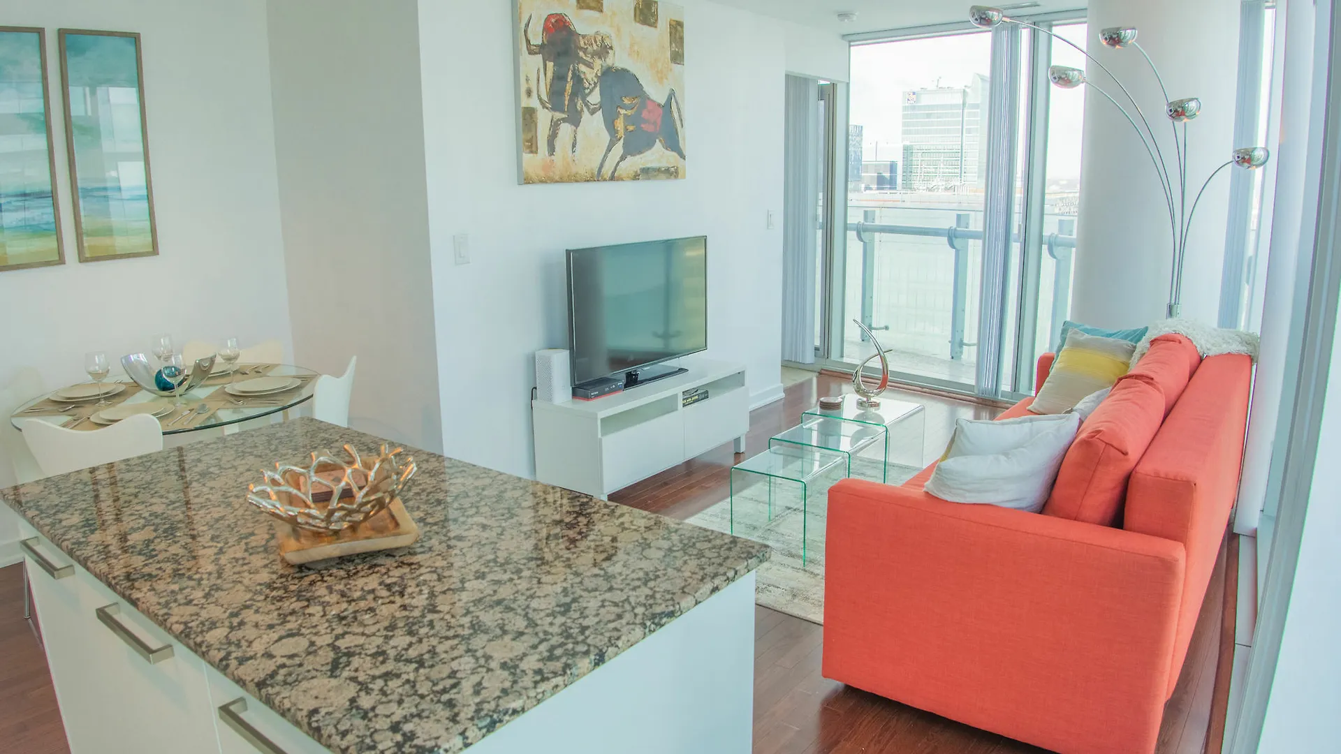 Aoc Suites - High-Rise Condo - Cn Tower View Toronto