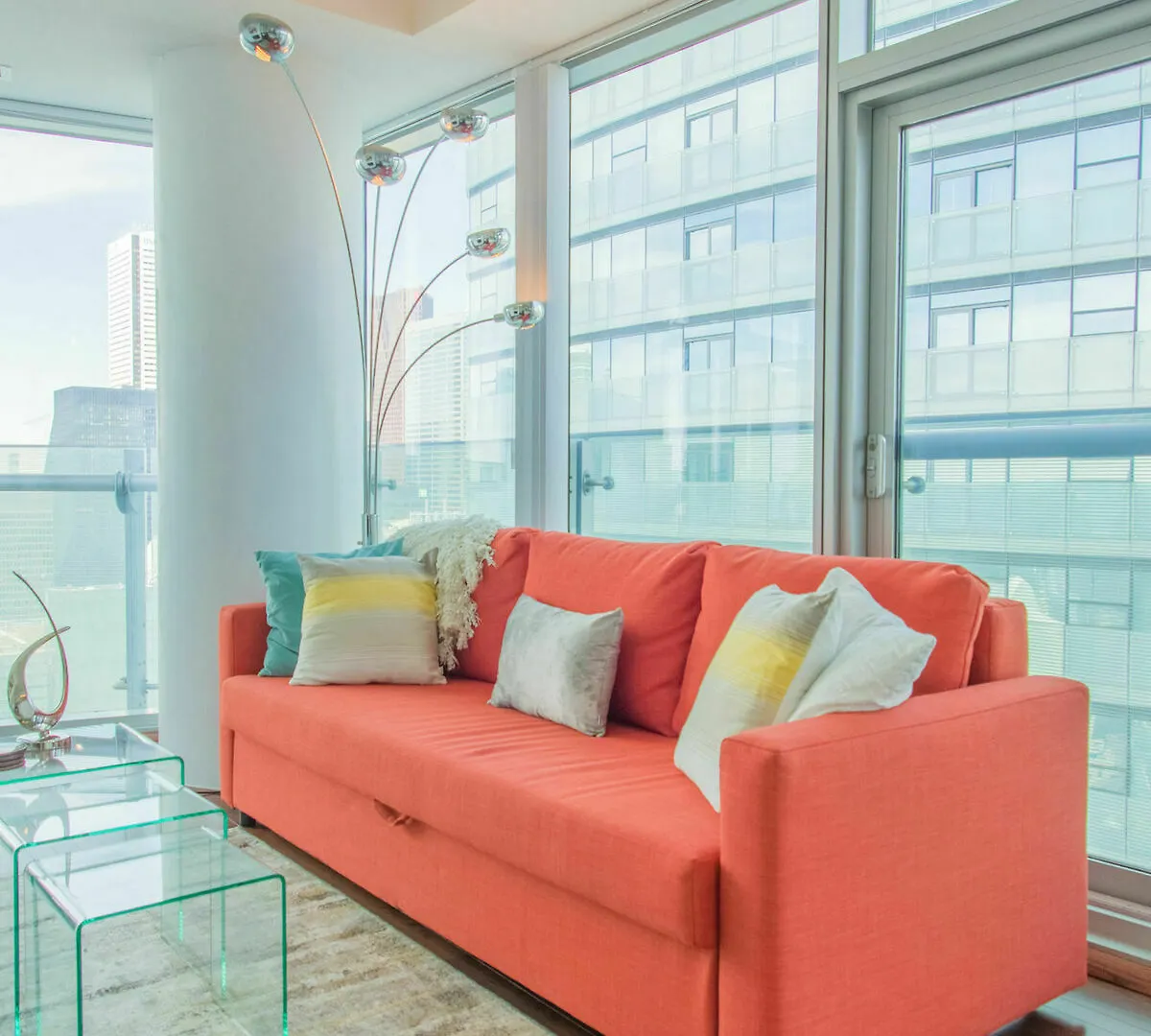 **** Hotel Aoc Suites - High-Rise Condo - Cn Tower View Toronto Canada