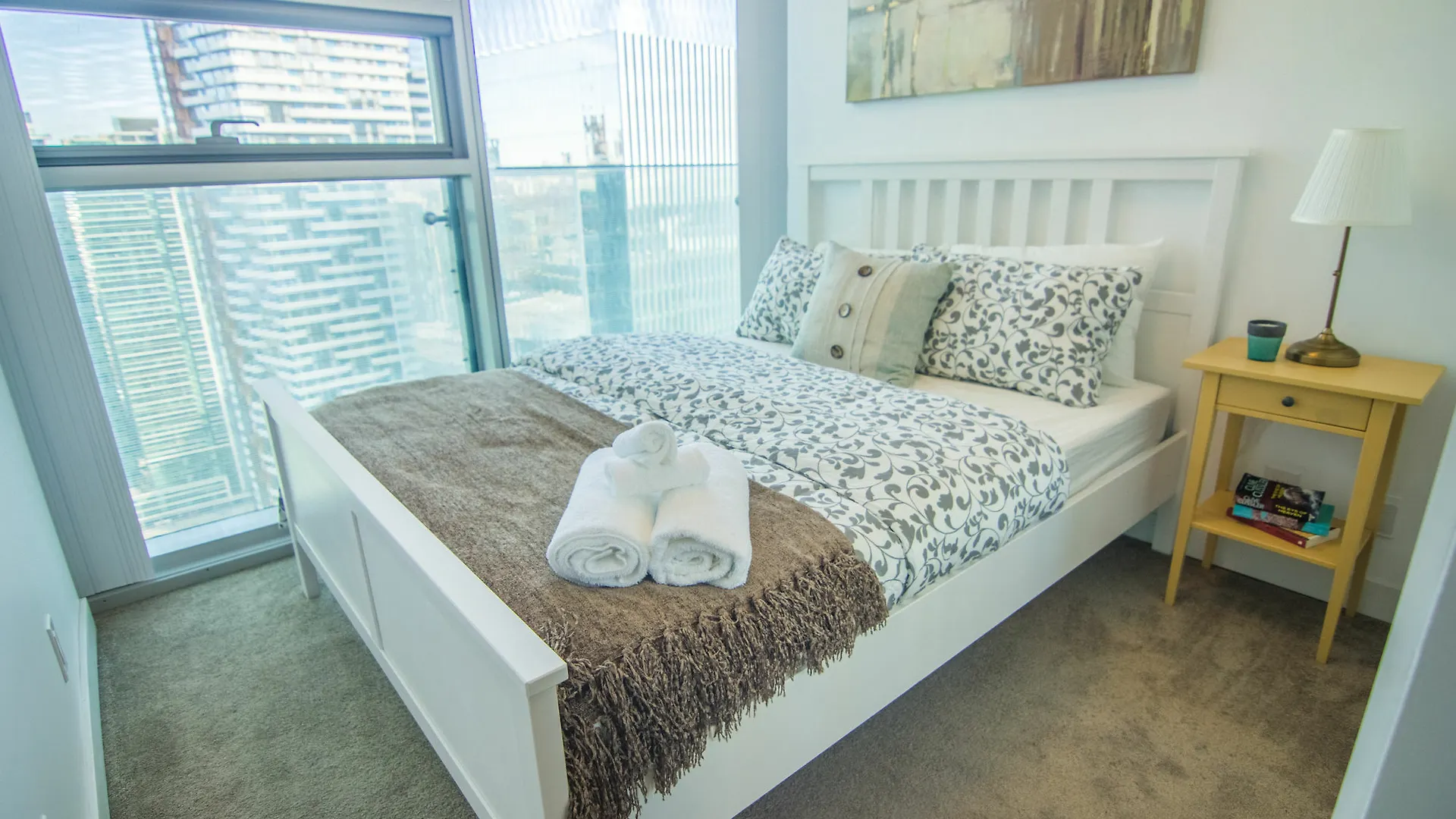 Aoc Suites - High-Rise Condo - Cn Tower View Τορόντο 4*,